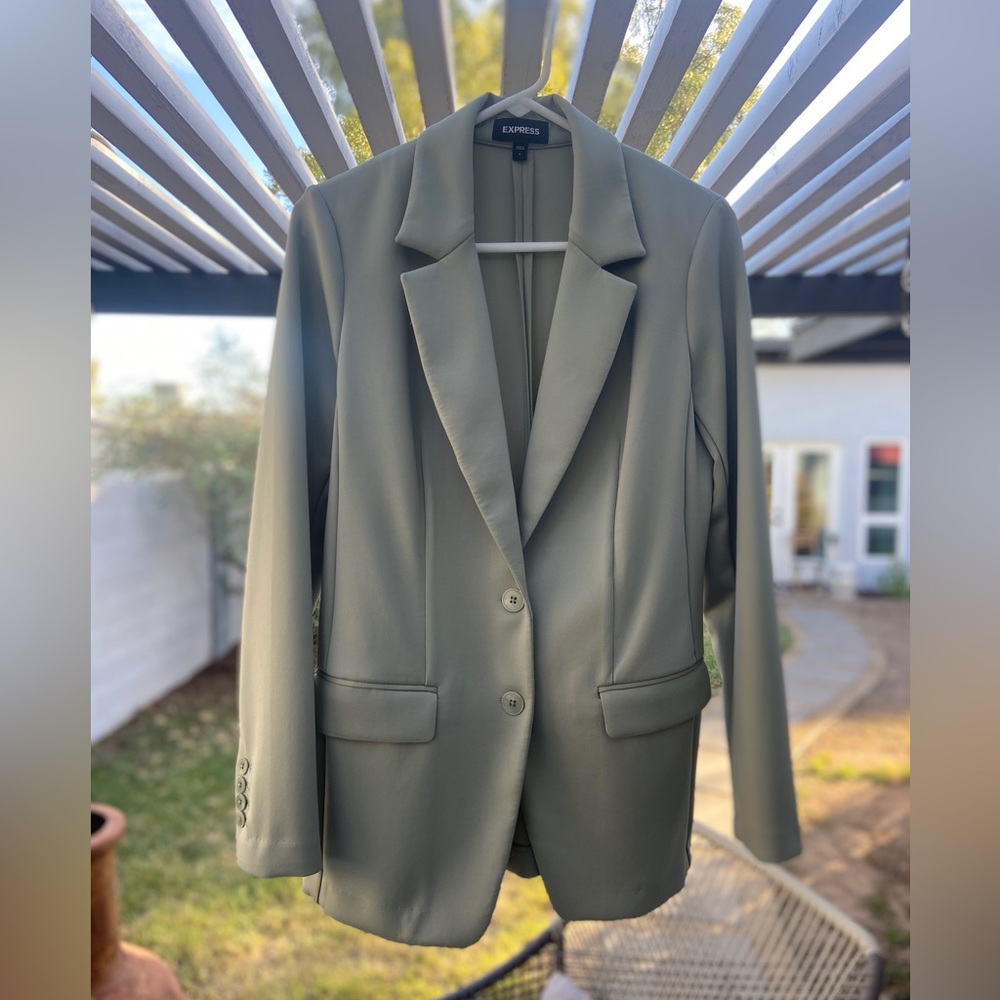 Express SUPERSOFT Double Knit Two Button Boyfriend Blazer Sage Green Size Small